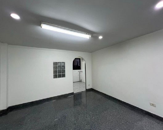 รูป ให้เช่าทาวน์โฮม 4 ชั้น ซอยอารีย์สัมพันธ์ 4 พญาไท / พื้นที่ใช้สอย 300 ตารางเมตร / ไม่สัตว์เลี้ยง อยู่อาศัย หรือ Home Office ไม่ให้จดบริษัท - รูปที่ 2/14