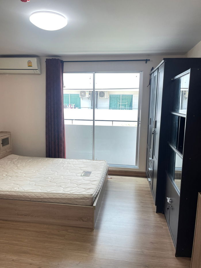 picture  Plum condo Paholyothin89 for rent  - 2/11