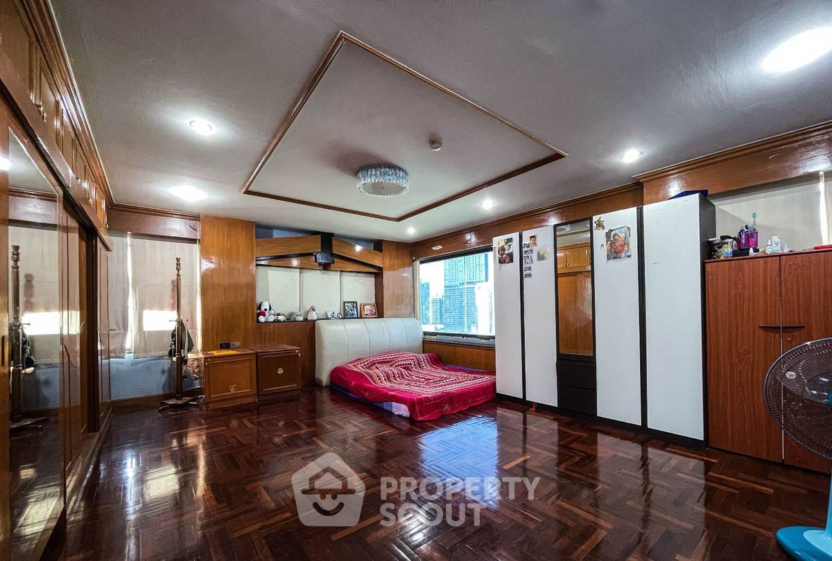 รูป คอนโด 3-ห้องนอน ที่ ลิเบอร์ตี้ พาร์ค คอนโดมิเนียม ใกล้ MRT สุขุมวิท (ID 1465300) - รูปที่ 8/15