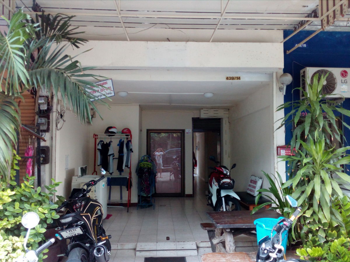 รูป ขายห้องเช่าอพาร์ทเม้นท์เป็นห้องพัก 9ห้อง9ห้องน้ำพร้อมเฟอร์นิเจอร์ - รูปที่ 1/7