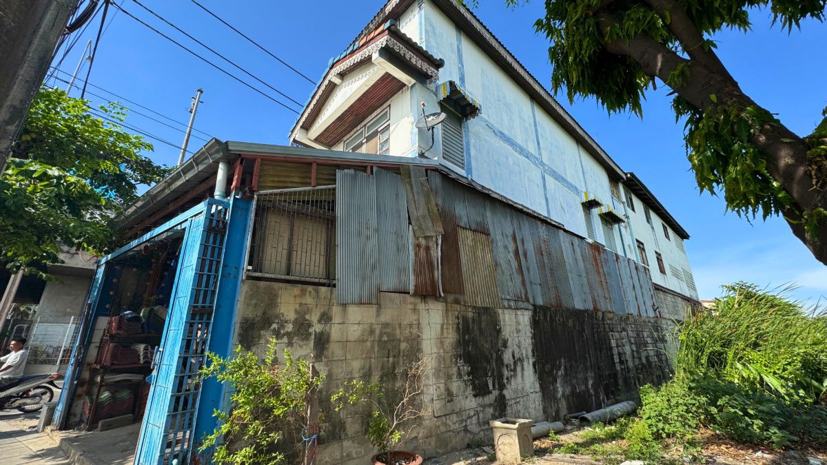 รูป ให้เช่าอาคารพาณิชย์ 3 ชั้นพร้อมโกดังเก็บสินค้า พื้นที่กว่า 52.8 ตารางวา ตำแหน่งหัวมุมถนนใหญ่ประชาอุทิศ และ ซอยประชาอุทิศ 99 - รูปที่ 5/33