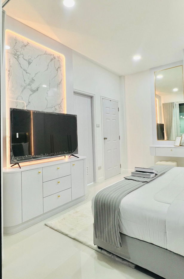 รูป ขายบ้านพัทยา 4 ห้องนอน ทำเลหนองไม้แก่น พร้อมสระว่ายน้ำส่วนตัว ตกแต่งบิวท์อินทั้งหลัง - รูปที่ 16/44