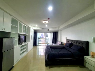 Condos for sale : View Talay 8 Studio for Sale