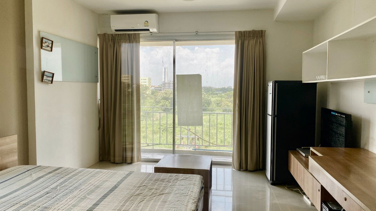 picture Latitude Condo for sale the best price. - 3/12