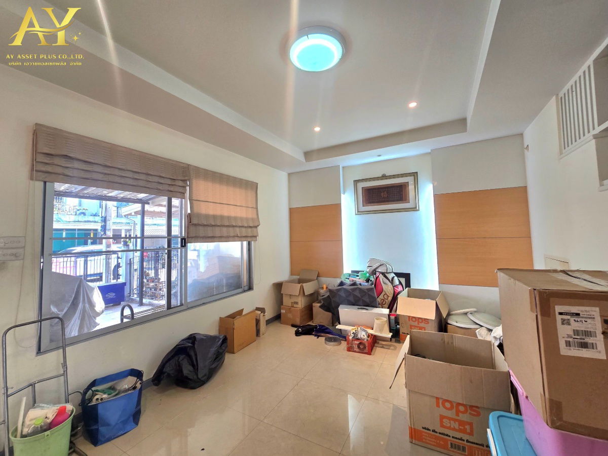 รูป ขายด่วน!!ทาวน์เฮ้าส์ 3ชั้น 21.9ตรว. หมู่บ้านศุภาลัย วิลล์ ซอยนวลจันทร์ 64 แขวงคลองกุ่ม เขตบึงกุ่ม กทม. ขายเพียง 3.5MB.เท่านั้น!! - รูปที่ 4/14