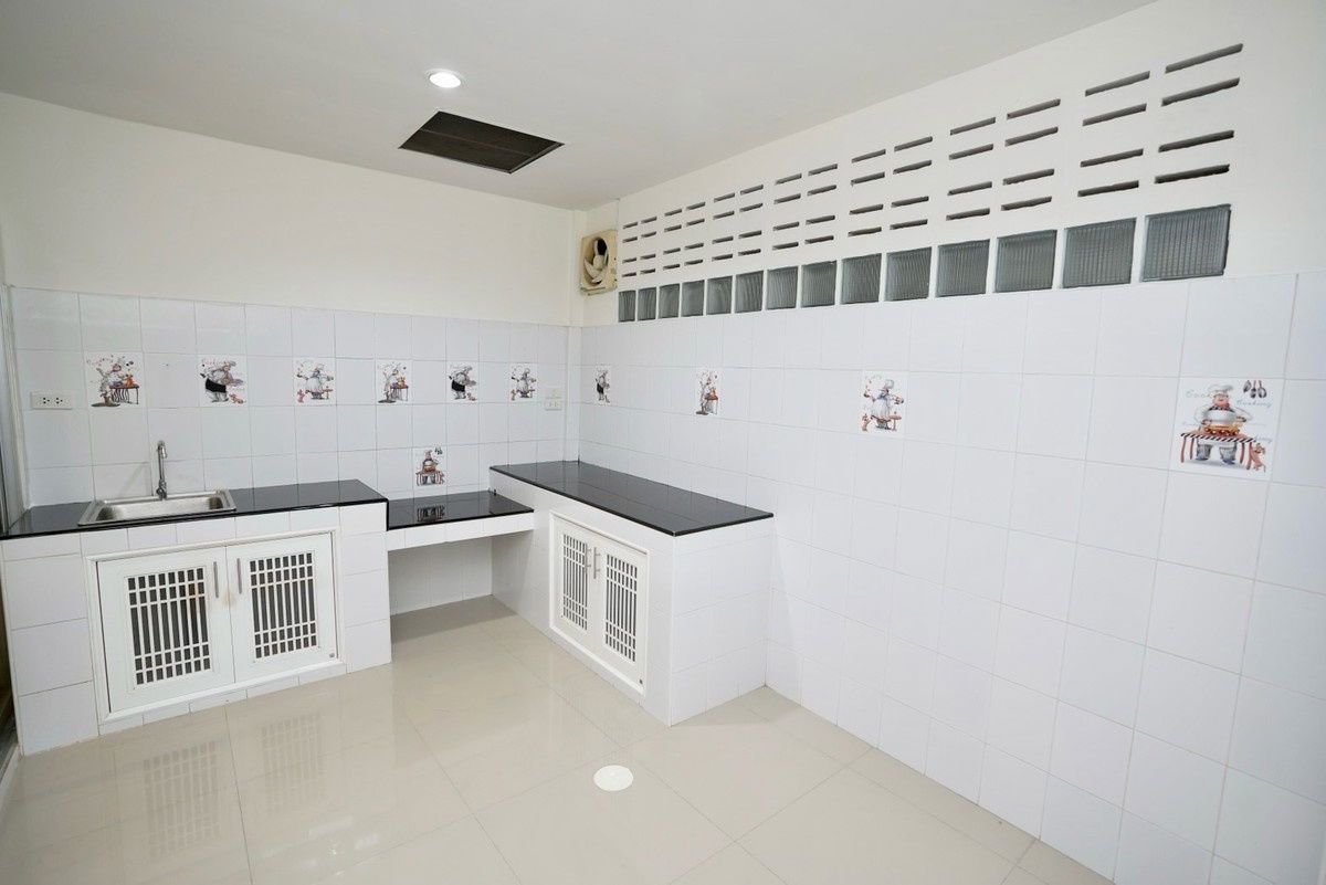 picture 🏡 2-Storey Townhouse for Sale – 🚇 Near Ladprao MRT ✨ Fully Renovated, Ready to Move In 💥 #FreeTransfer - 7/14