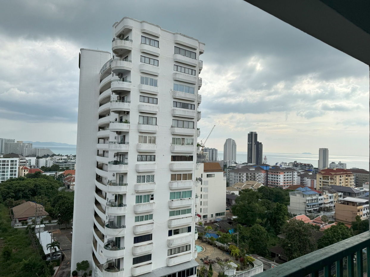 picture Sombat Pattaya Condotel Studio for Rent - 5/5