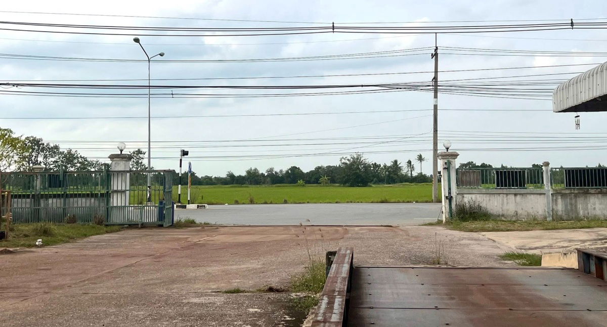 รูป ให้เช่า โกดังสินค้าขนาดใหญ่ พื้นที่ใช้สอยรวม 2,600 ตร.ม. ที่ดิน 1ไร่ครึ่ง กว้างขวาง สะดวก ปลอดภัย ติดถนน 4 เลน ไฟฟ้าส่องสว่าง - รูปที่ 3/3