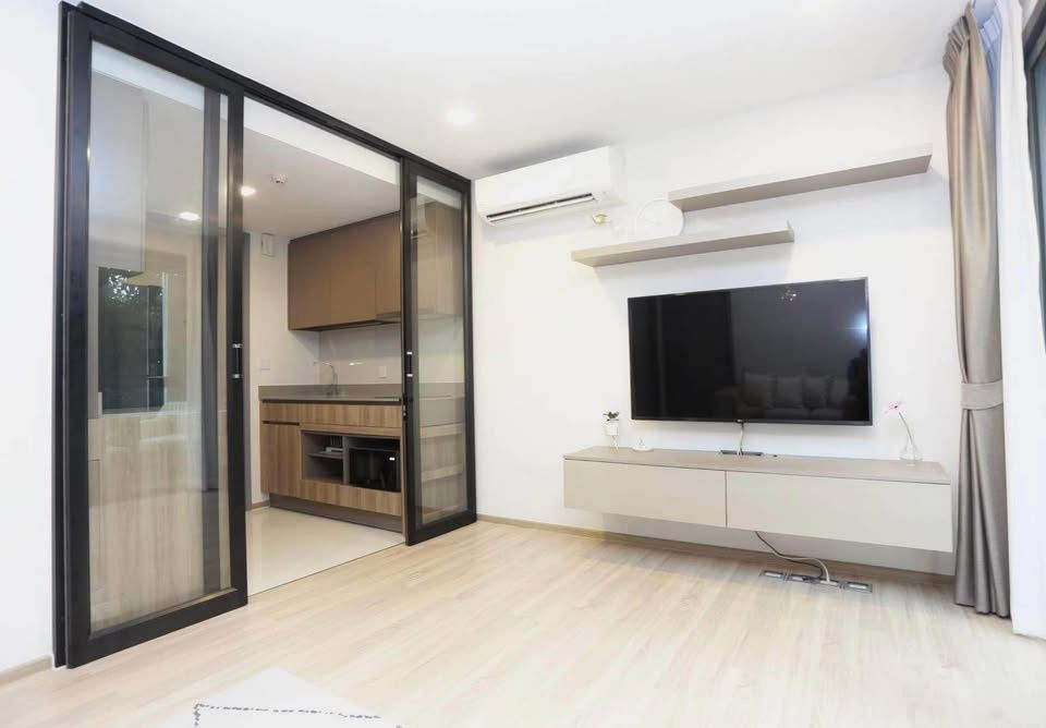 picture For rent: Taka Haus Ekkamai 12. Beautiful room, ready to move in. Near BTS Ekkamai.- RW007275 - 3/11