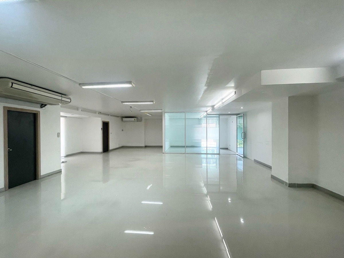 รูป WS6058 🏢 ให้เช่าพื้นที่สำนักงาน – Wealth Tower เจริญนคร ใกล้ BTS เจริญนคร เพียง 45,000 บาท/เดือน - รูปที่ 18/31
