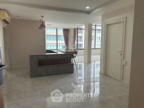 2-BR Condo at The Emporio Place near BTS Phrom Phong (ID 2455279)