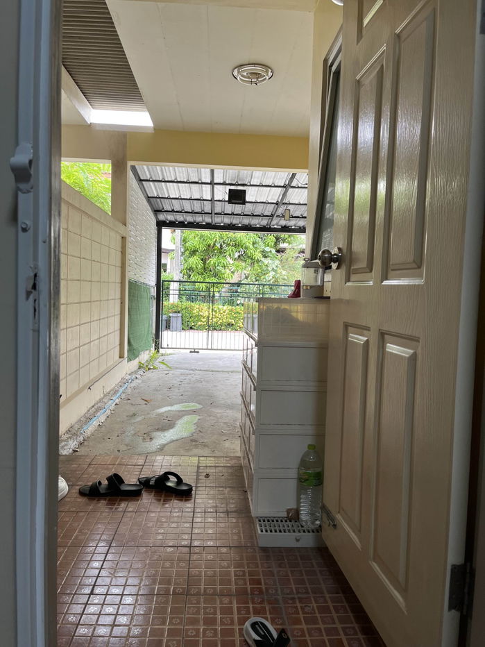 รูป ขายบ้านแฝด 2 ชั้น สภาพดีมาก ต่อเติมครบพร้อมอยู่ ทำเลดีเยี่ยม !! หมู่บ้าน ศุภาลัย วิลล์ วงแหวน ปิ่นเกล้า-พระราม 5 ราคา 2.59 ล้าน 36 ตร.ว. - รูปที่ 18/18