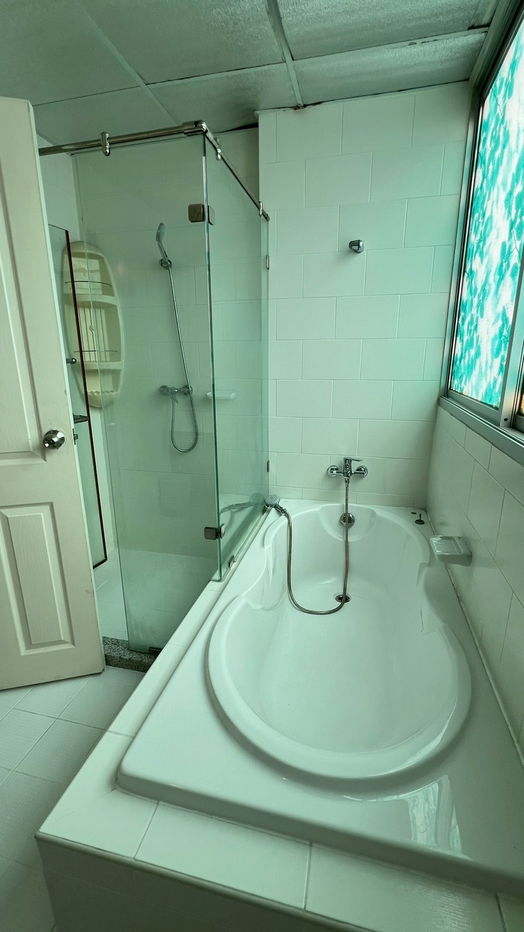 picture Supalai River Place Charoennakorn • Near BTS Krung Thon Buri 💰 Rent 38,000 THB/month • Property Code RS4019 - 12/17