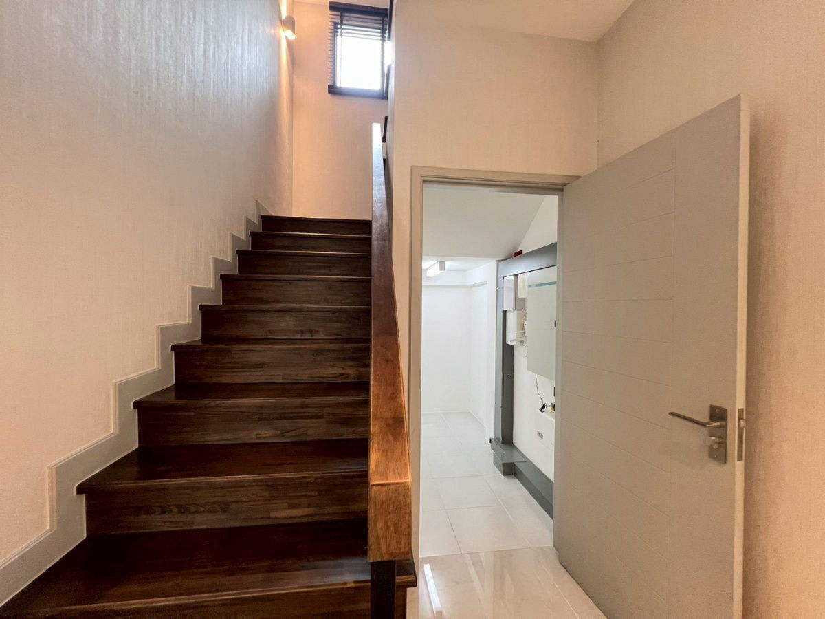 picture Large detached house in a prime location in Bangna, Bangkok Boulevard Bangna KM.5. - 10/18