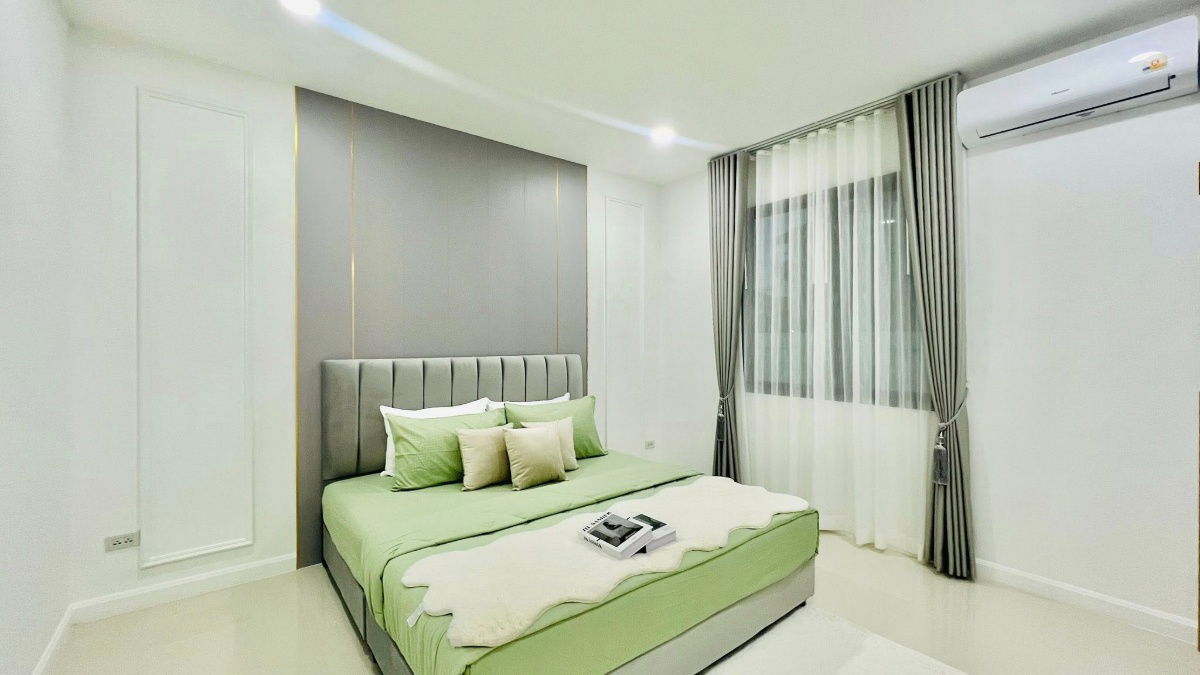 รูป ขายบ้านพัทยา 4 ห้องนอน ทำเลหนองไม้แก่น พร้อมสระว่ายน้ำส่วนตัว ตกแต่งบิวท์อินทั้งหลัง - รูปที่ 15/44