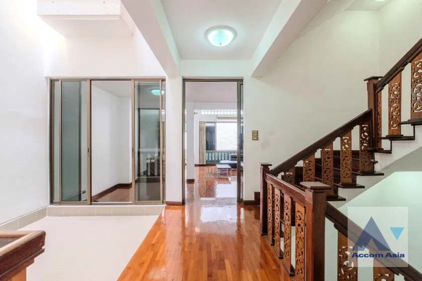 รูป 🔼🔽 AccomA 📩 4 BR Townhouse @Yenakart Residence (120058) - รูปที่ 4/20