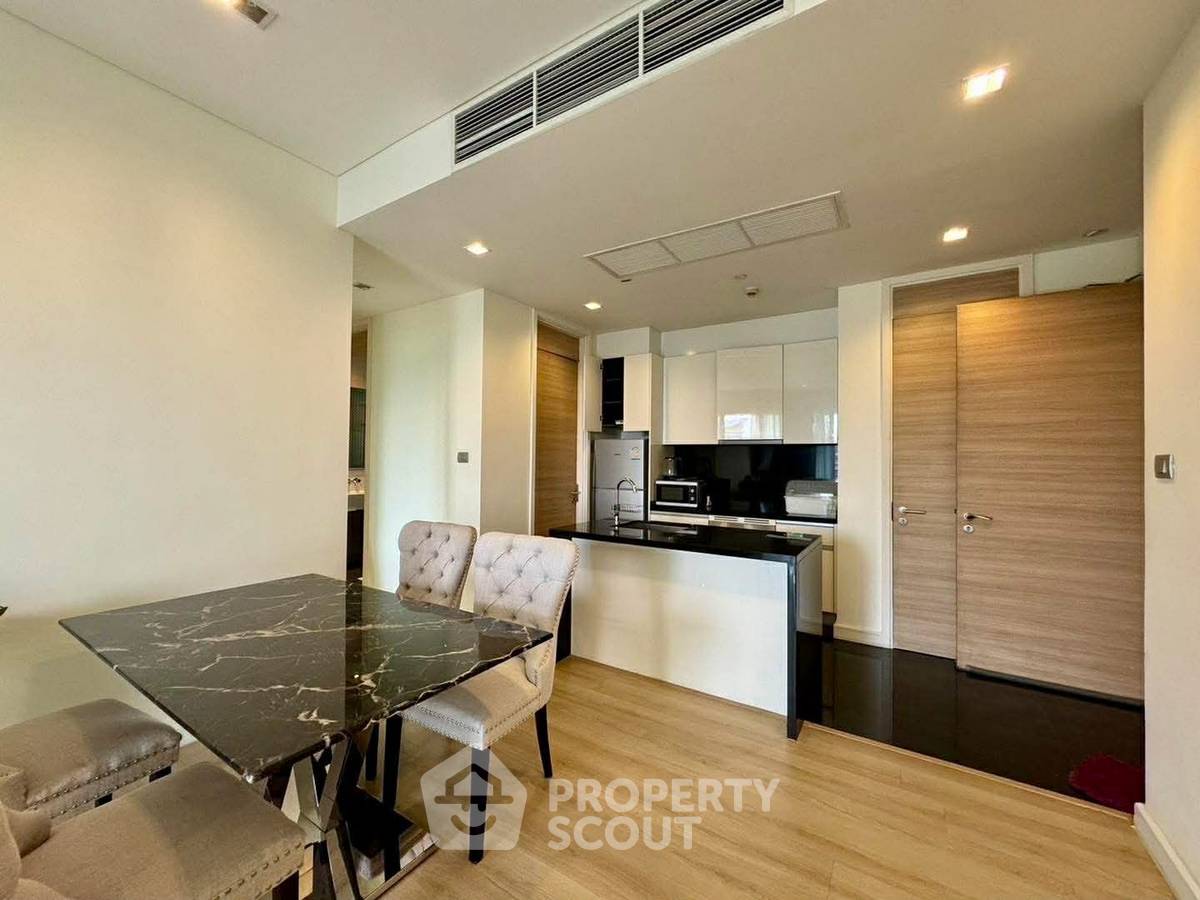 รูป คอนโด 2-ห้องนอน ที่ รีเฟล็คชั่น จอมเทียน บีช พัทยา ใกล้ เมืองพัทยา (ID 2470559) - รูปที่ 5/9