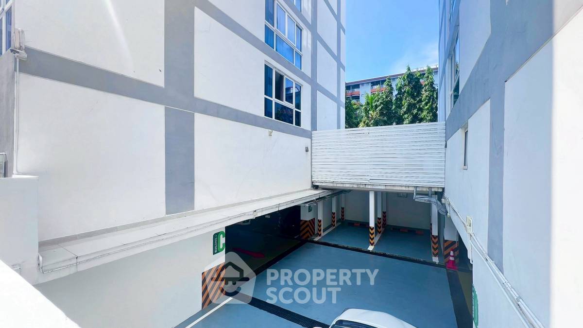 picture 1-BR Condo at Grand Avenue Pattaya close to Pattaya South (ID 2465218) - 13/14