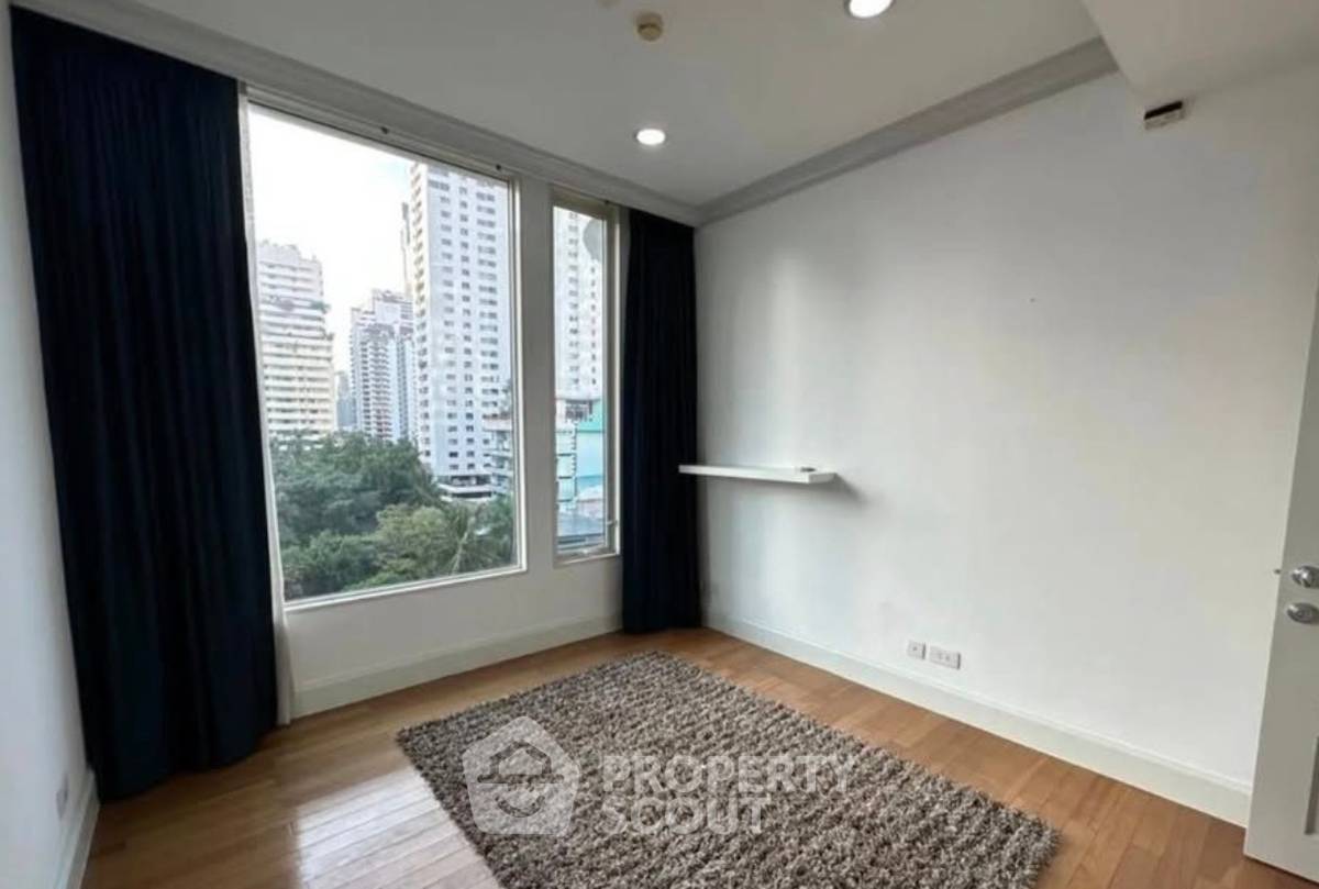 picture 3-BR Condo at Royce Private Residences near MRT Sukhumvit (ID 2474346) - 7/9