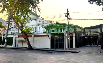 Houses for sale MRT Bang Sue : For Sale: Detached Thai-Style House, 2 Stories, 87 sq.wah, Bang Sue