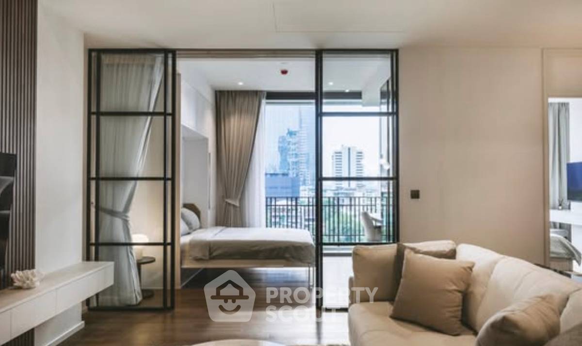 picture 2-BR Condo at Muniq Langsuan near BTS Ratchadamri (ID 2470676) - 2/8