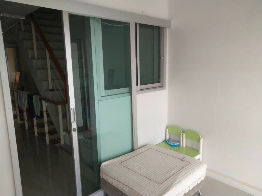 picture sale building 3 stoies near Pracah utit - wat Kusang - 3/12