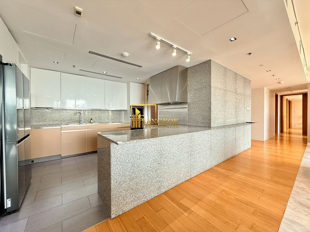 picture The Met Sathorn | Modern 3 Bedroom Luxury Condo With Amazing Facilities - BR11195CD - 13/57