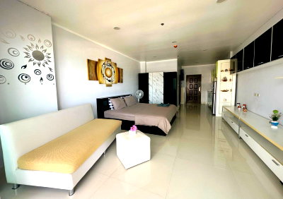 ขายคอนโด : View Talay 8 Studio Sea View for Sale Jomtien