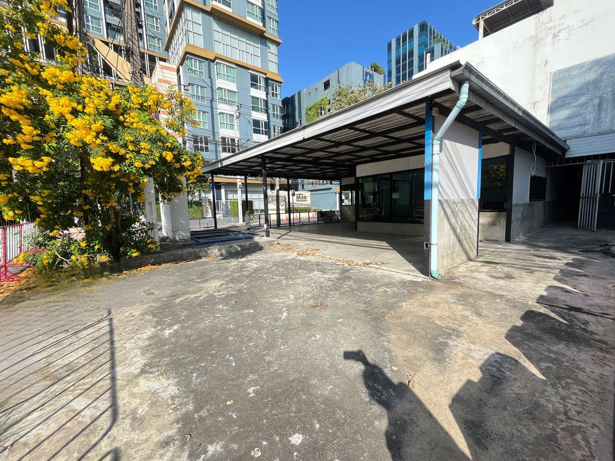 picture WS6062 ð·ïļ Corner plot of land for rent, 80 sq.wa. â Vibhavadi Rangsit 3, near BTS/MRT + parking lot for over 100 cars. Only 120,000 baht/month. - 3/14