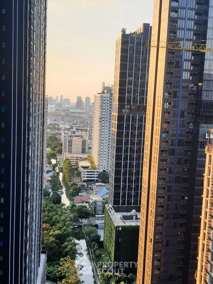 รูป คอนโด 2-ห้องนอน ที่ ไลฟ์ อโศก - พระราม 9 ใกล้ MRT พระราม 9 (ID 683270) - รูปที่ 2/9