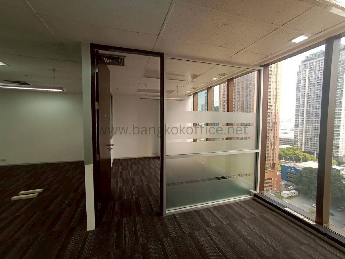 picture Office for rent on Asoke Road - near MRT Phetchburi - 6/7