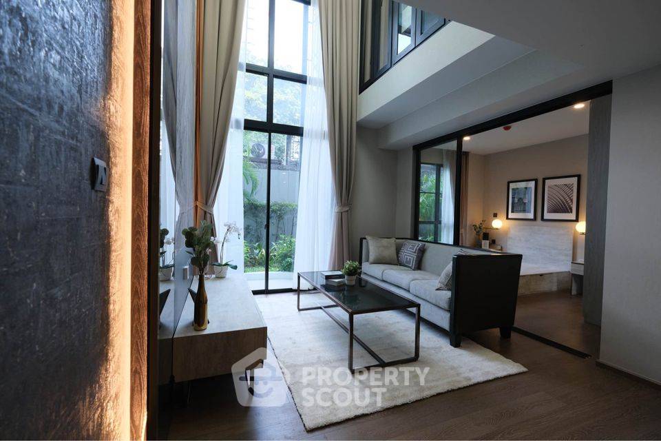 picture 2-BR Condo at Na Vara Residence near BTS Chit Lom (ID 567553) - 8/12