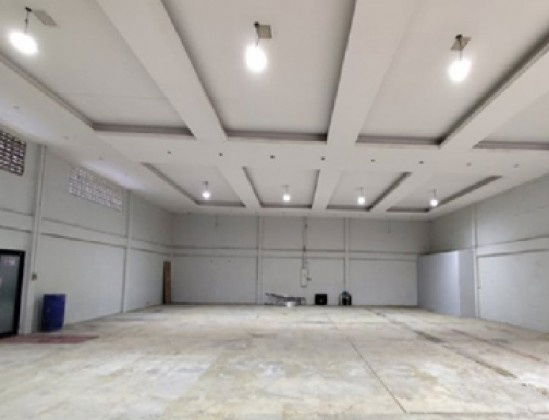 รูป ให้เช่า โกดังพร้อมสำนักงาน ซอยลาดพร้าววังหิน / พื้นที่โกดัง 420 ตารางเมตร / รถสิบล้อเข้าซอยได้ - รูปที่ 7/10