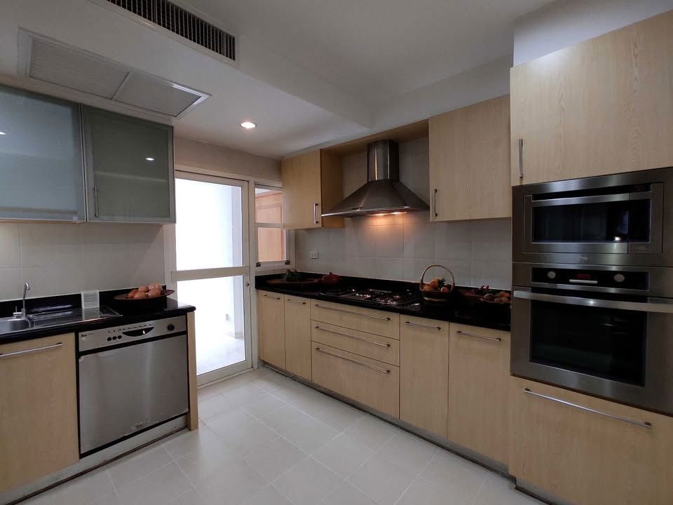 picture RS4046 For Rent: GM HEIGHT Sukhumvit 22, near BTS Phrom Phong - 8/13
