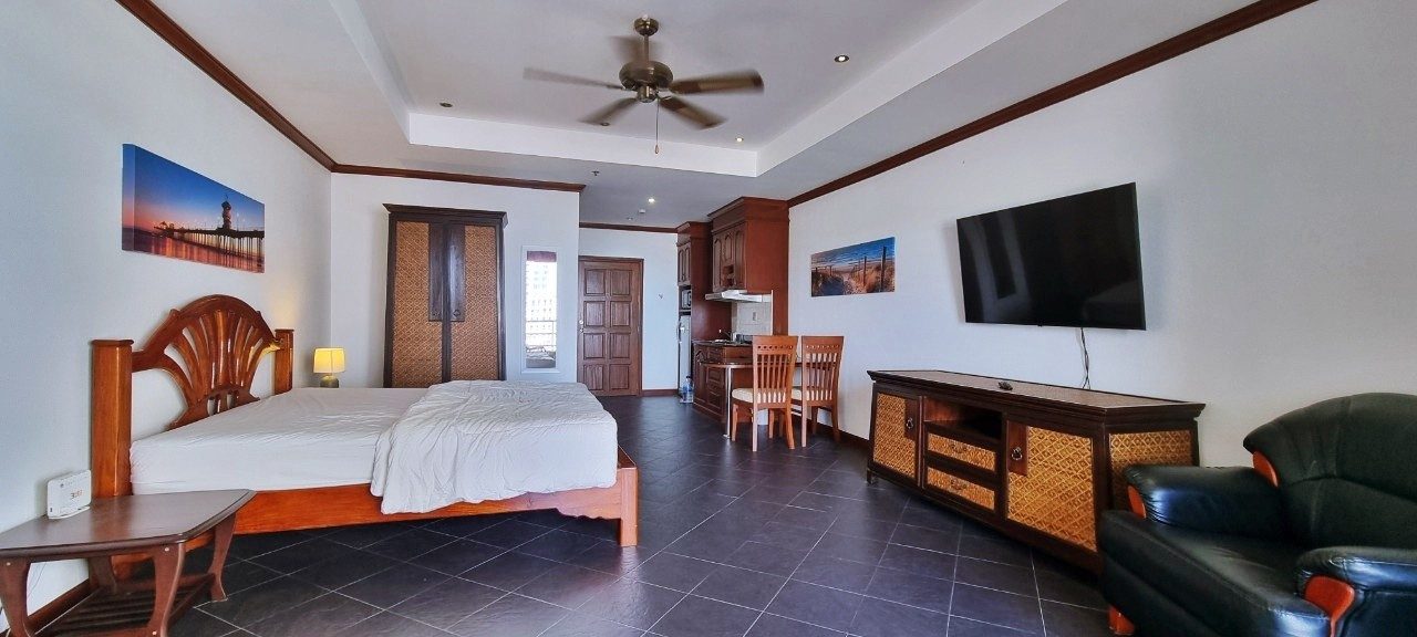 picture View Talay 3 Condo Studio for Sale - 6/13