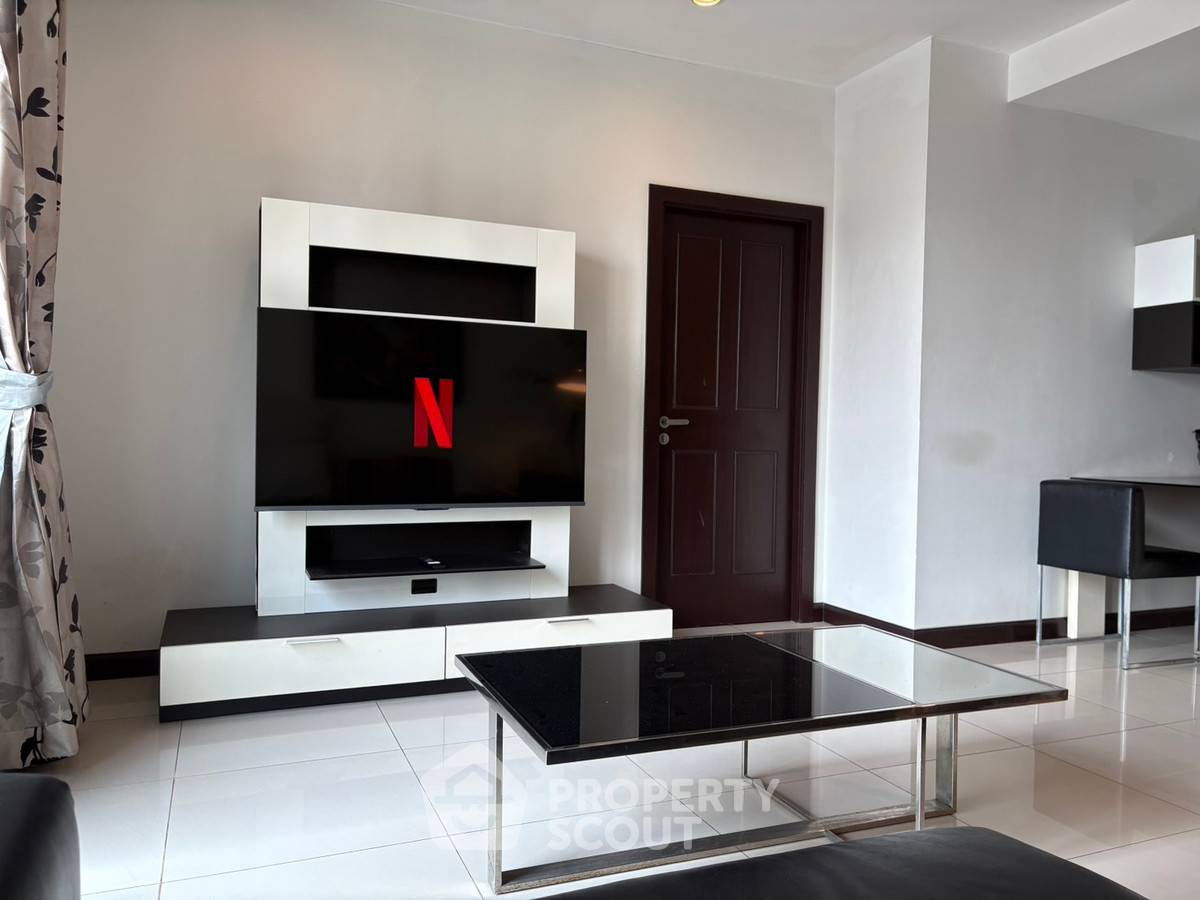 picture 2-BR Condo at The Prime11 Sukhumvit Condominium near BTS Nana (ID 2471854) - 7/16