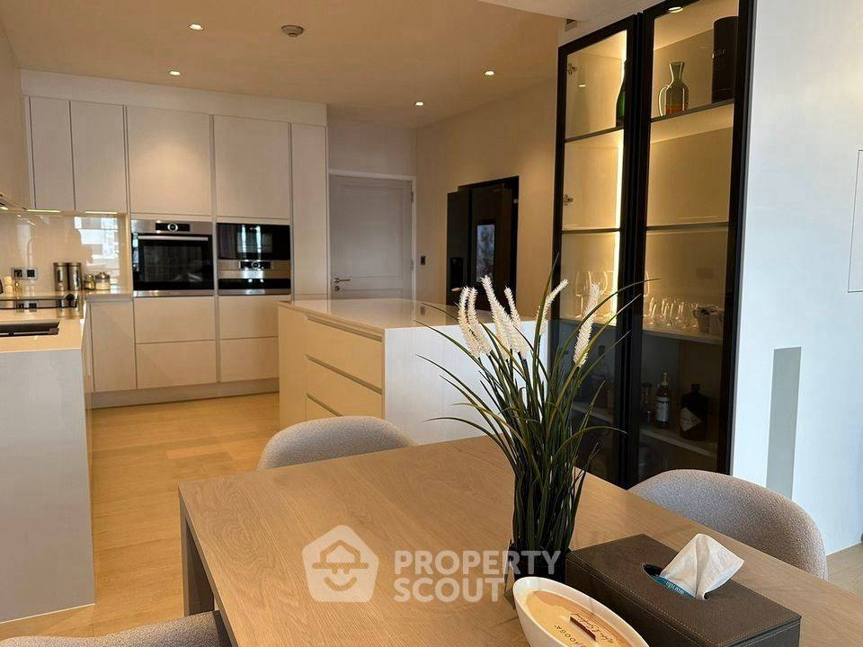 รูป คอนโด 3-ห้องนอน ที่ คาซ่า วีว่า คอนโดมิเนียม ใกล้ BTS เอกมัย (ID 2464699) - รูปที่ 3/14