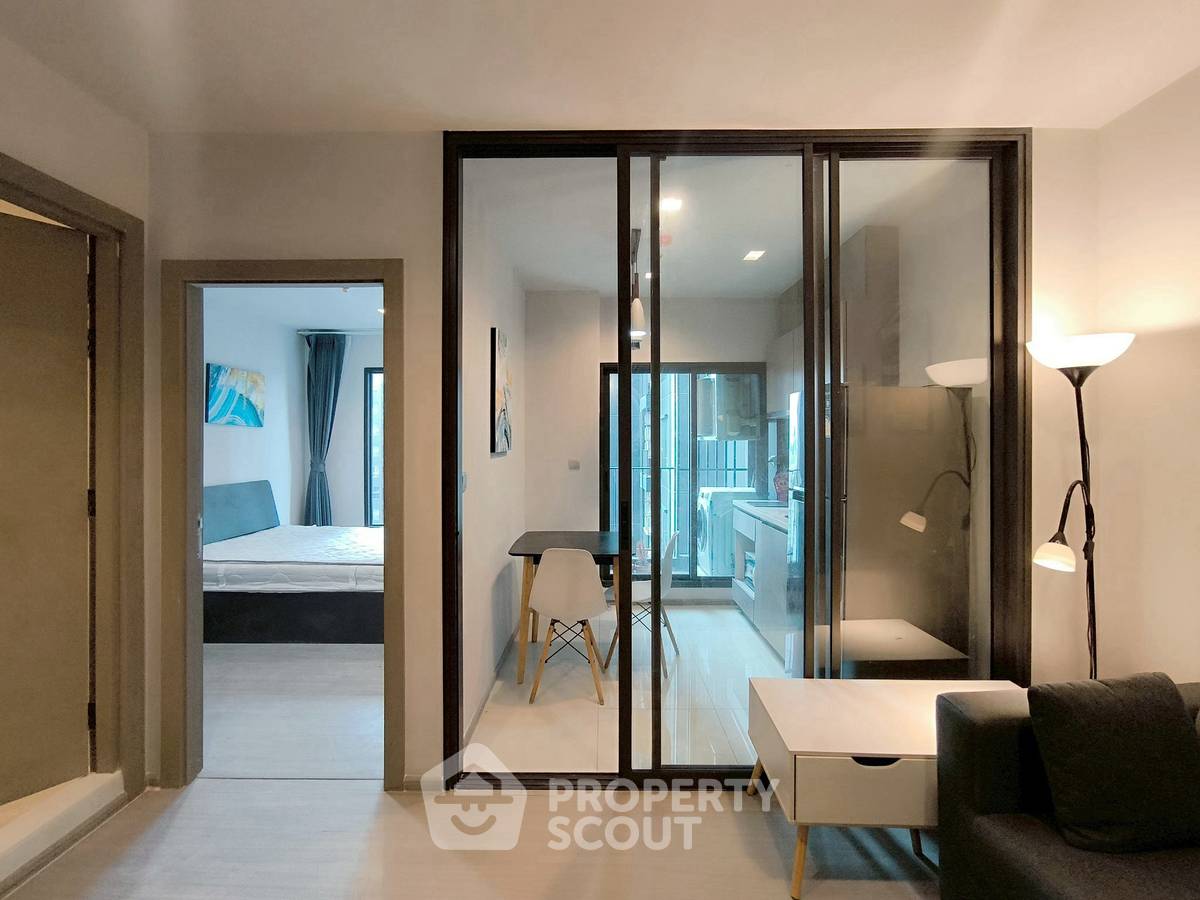 picture 1-BR Condo at Life Asoke - Rama 9 near MRT Phra Ram 9 (ID 2474448) - 1/7