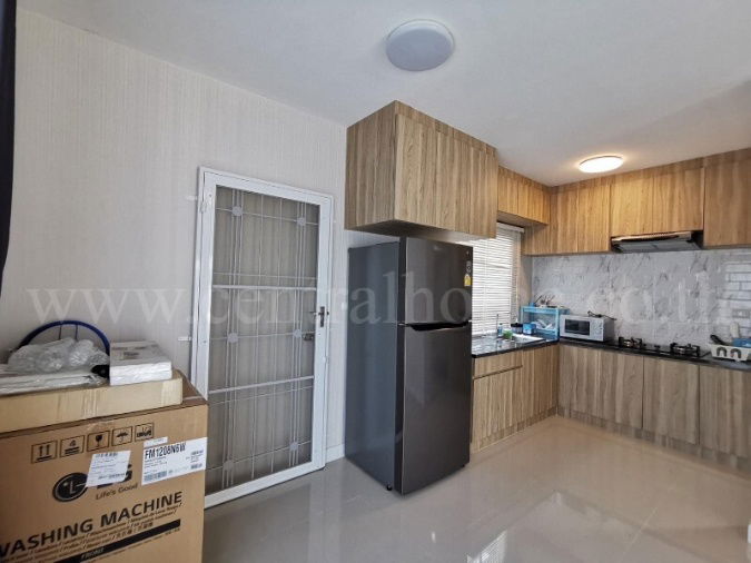 รูป ทาวน์โฮม ดิ เอสเซนส์ ชัยพฤกษ์ - วงแหวน แปลงริม เฟอร์ครบพร้อมอยู่ - รูปที่ 4/16