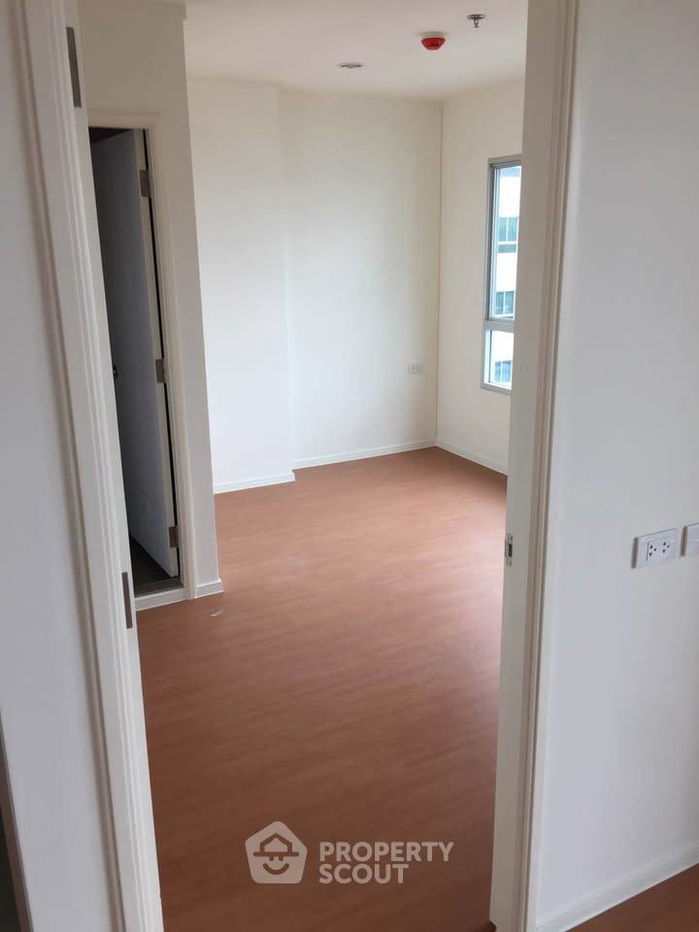 picture 1-BR Condo at Lumpini Park Rattanathibet-Ngamwongwan near MRT Bang Krasor (ID 2442571) - 3/8