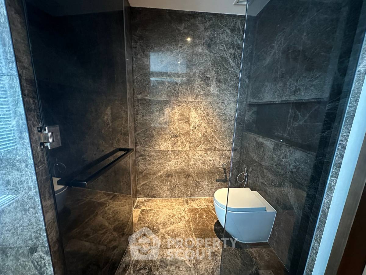 picture 3-BR Condo at 185 Rajadamri near BTS Ratchadamri (ID 1757459) - 25/37