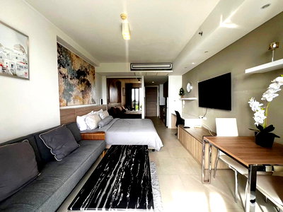 Condos for rent : Zire Wongamat Condo Studio for Rent