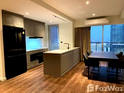 Condos for sale : Riverfront corner suite with Asiatique view 5912373