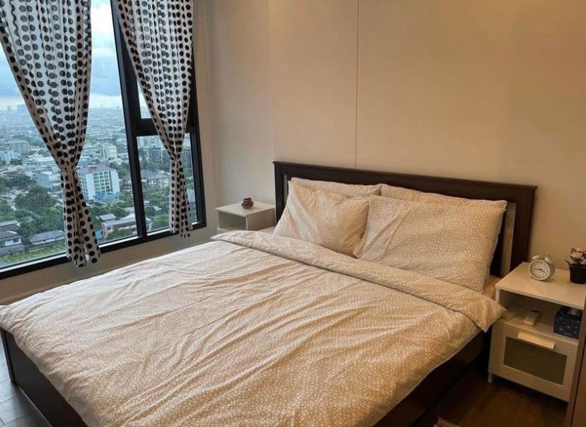 รูป Condo for Rent: Whizdom Essence Sukhumvit Near BTS Punnawithi - รูปที่ 3/8