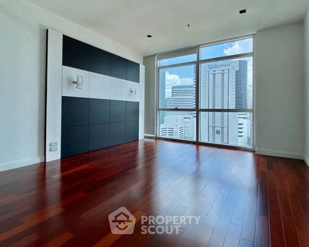 คอนโด 3-ห้องนอน ที่ แอทธินี เรสซิเด้นซ์ ใกล้ BTS เพลินจิต (ID 2474550)