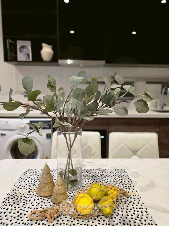 picture 2-BR Condo at Muniq Langsuan near BTS Ratchadamri (ID 2440321) - 4/9