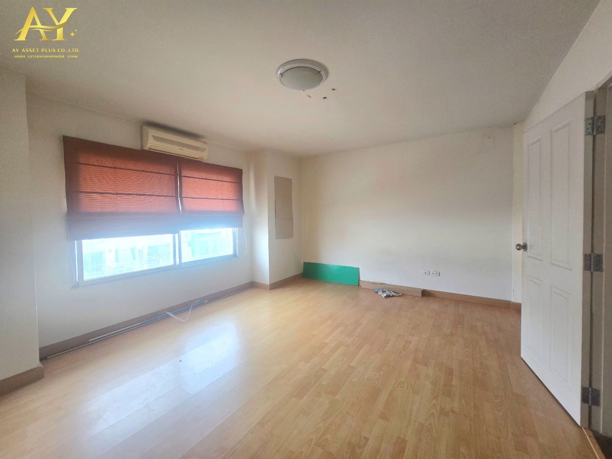 รูป ขายด่วน!!ทาวน์เฮ้าส์ 3ชั้น 21.9ตรว. หมู่บ้านศุภาลัย วิลล์ ซอยนวลจันทร์ 64 แขวงคลองกุ่ม เขตบึงกุ่ม กทม. ขายเพียง 3.5MB.เท่านั้น!! - รูปที่ 8/14