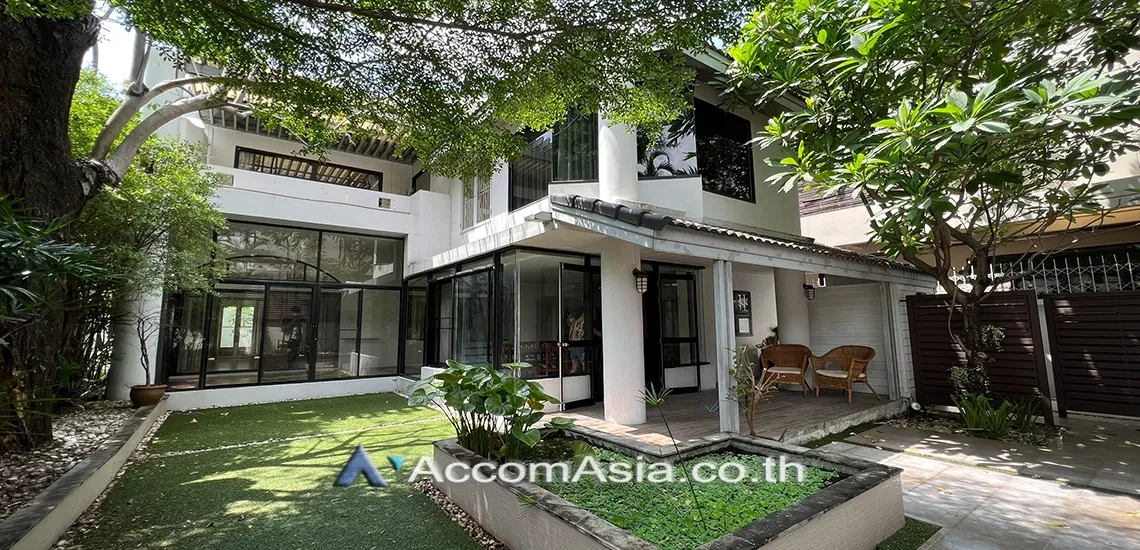 รูป 🔼🔽 AccomA 📩 Renovated house with garden and charming wood interiors (40181) - รูปที่ 1/17
