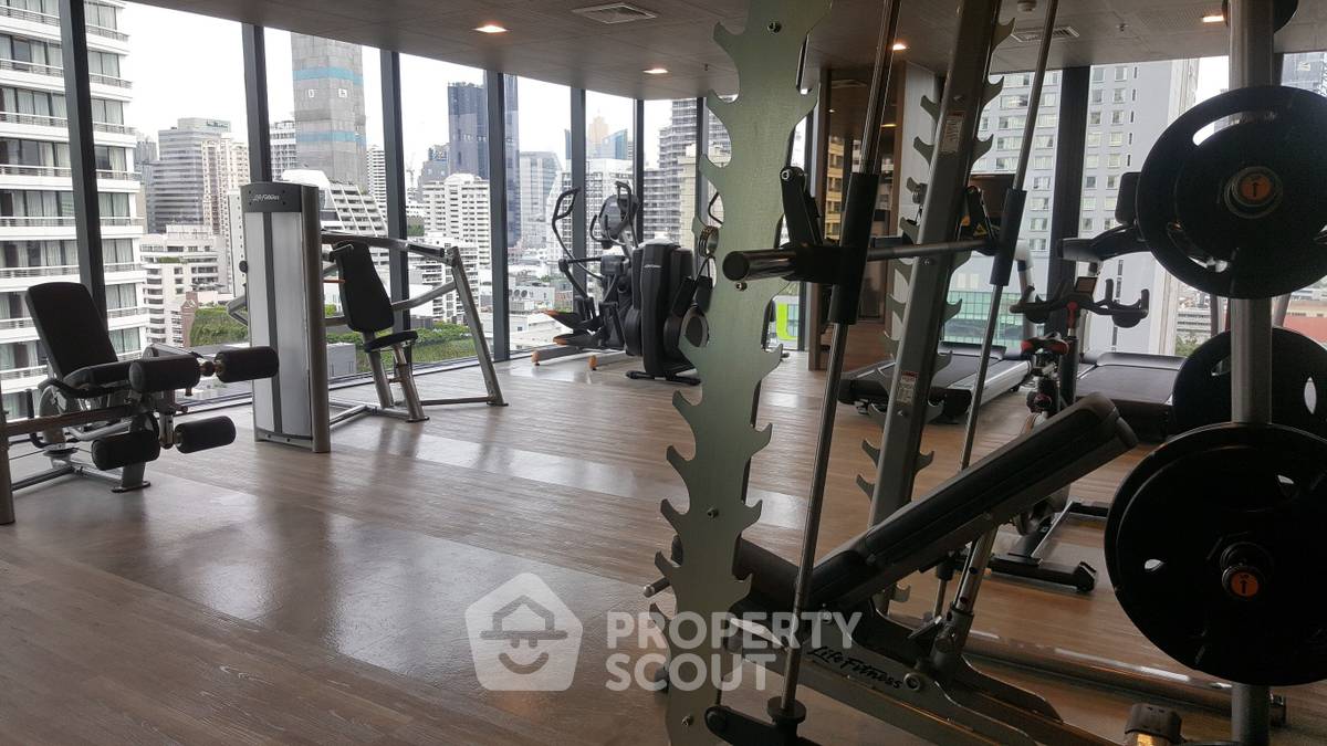 รูป คอนโด 1-ห้องนอน ที่ เซอร์เคิล สุขุมวิท 11 ใกล้ BTS นานา (ID 985197) - รูปที่ 4/12