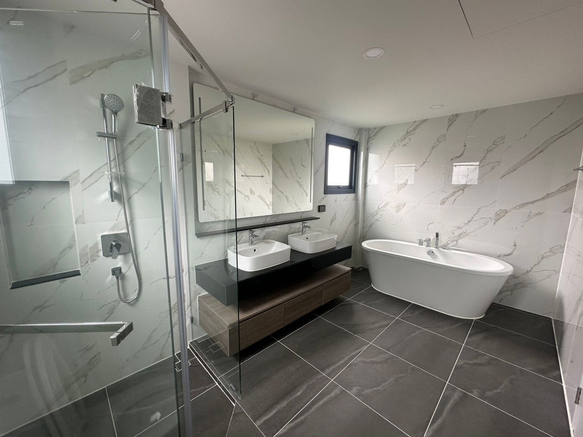 รูป 🏡 Luxury Single House ✨ ชั้นนำของโครงการ – 📏 แปลงใหญ่พิเศษ 🌳 ติดสวน 🏡 พร้อม Smart Home ทั้งหลัง - รูปที่ 17/20